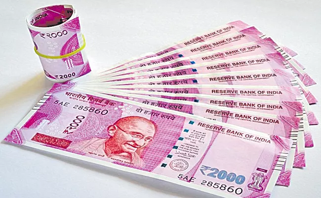95. 38 percent of Rs 2,000 currency notes back in banks says RBI - Sakshi