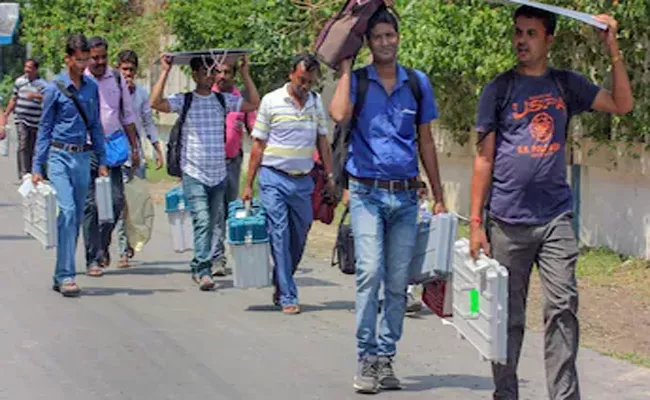 Lok sabha elections 2024: Polling officials to trek 39 km for lone voter in Arunachal village - Sakshi
