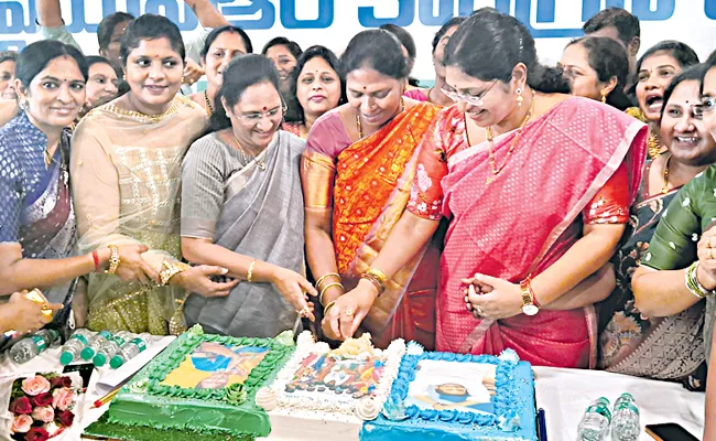 International Womens Day celebrated at YSRCP Central Office - Sakshi