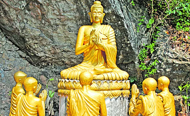 dhirgajaanudu is clearing doubts with Buddha - Sakshi