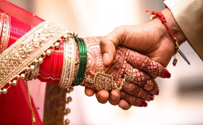 Aligarh Unique Wedding Card Viral - Sakshi