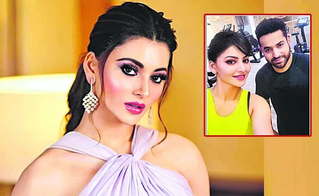 Urvashi Rautela shares a selfie with Jr NTR from the gym - Sakshi