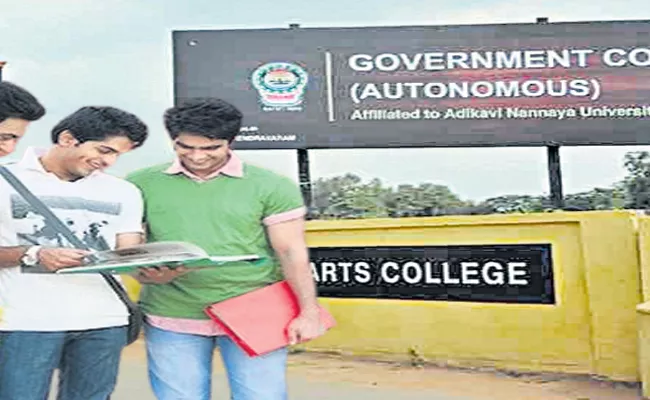 AP among top 3 states with highest number of autonomous colleges - Sakshi