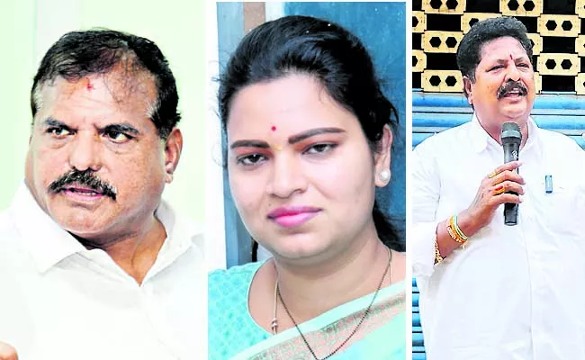 Ysrcp leaders Slams Chandrababu Over Volunteer Issue: AP - Sakshi