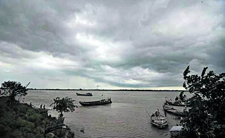 Cyclone to reach West Bengal and Bangladesh coasts by May 26 evening: IMD