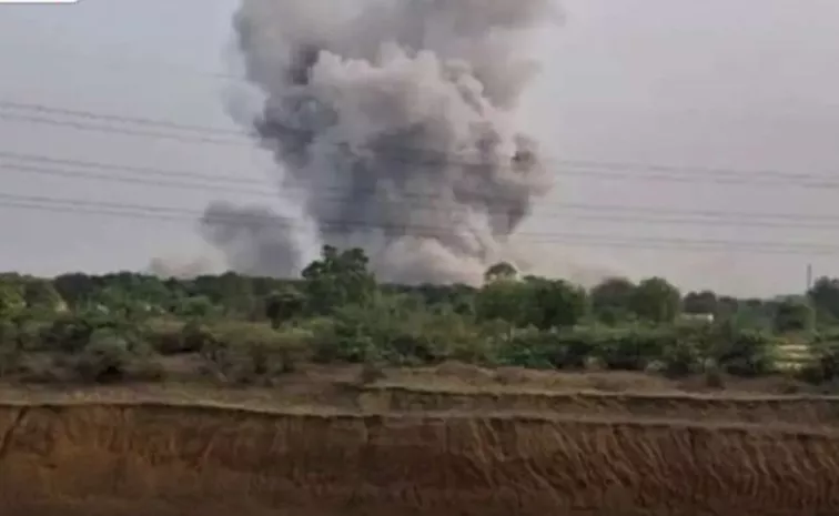 Chhattisgarh Gunpowder Factory Kills Few News Updates