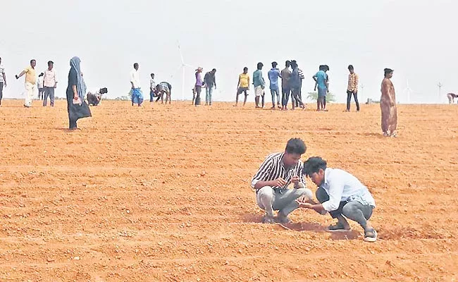 Hunt for precious stones begins near Vajrakarur