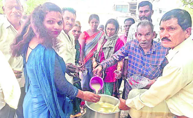 Life Story Of Pallikonda Janardhan Serving With Ambali In Khanapur Town