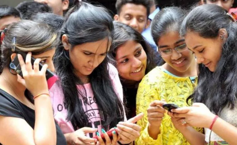 State students who have excelled in JEE Advanced results