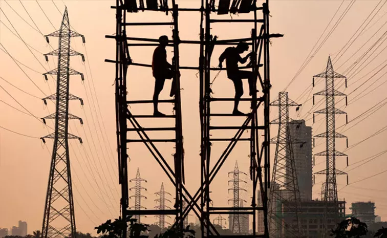 Delhi Faces Crisis Due To Power Cut