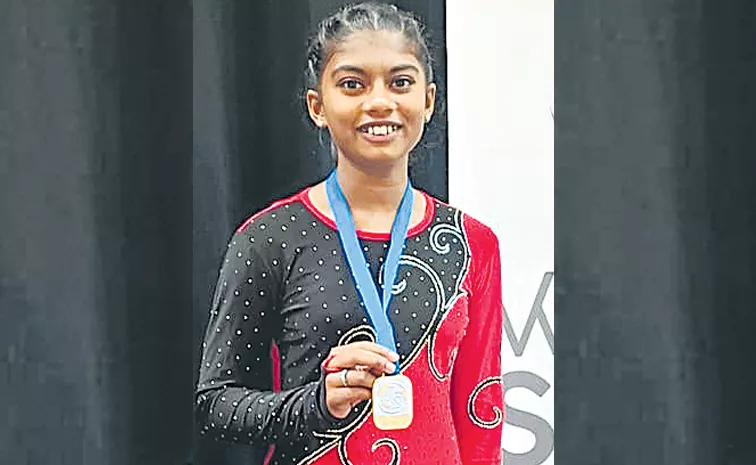 Andhra Pradesh skater Jessie gets gold medal