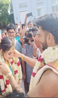 Team India Cricketer KKR Star Venkatesh Iyer Gets married to Shruti