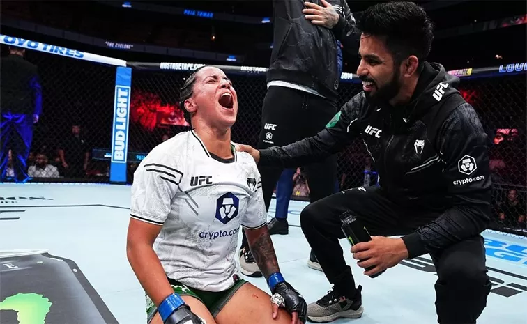 Who is Puja Tomar, the first Indian to win a bout in UFC?