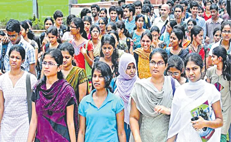 Chandrababu Govt Neglect On Fee Reimbursement to Students