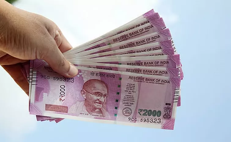 97 87 Percent of Rs 2000 Notes Returned Says RBI