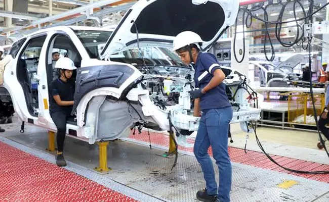 Tata Motors collaborate with NVS established Automotive Skill Labs at JNV to over 4000 students