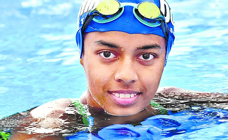 14 year old swimmer Dhinidhi Desinghu to represent India at the Paris Olympics