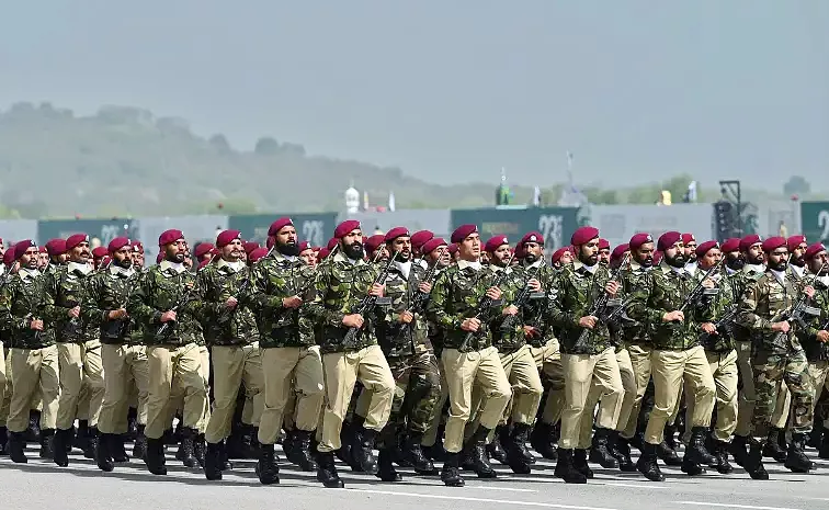 Pakistani Army Giving Training to Terrorists