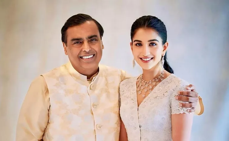 New Daughter in Law luck Mukesh Ambani earns rs 25000 Crores