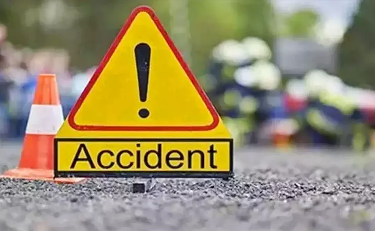 Road Accident In Dundigal,three Students Dead