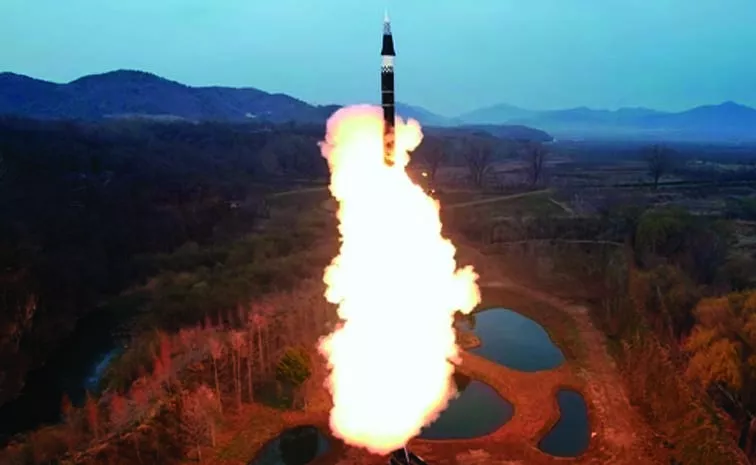 North Korea brags of new missile with super large warhead
