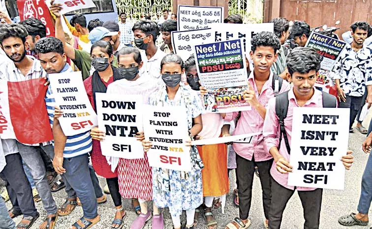 student unions protest against NDA alliance