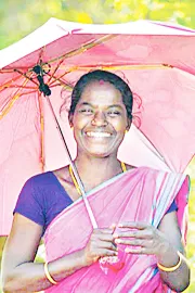 Kerala: Umbrellas shield tribals from poverty