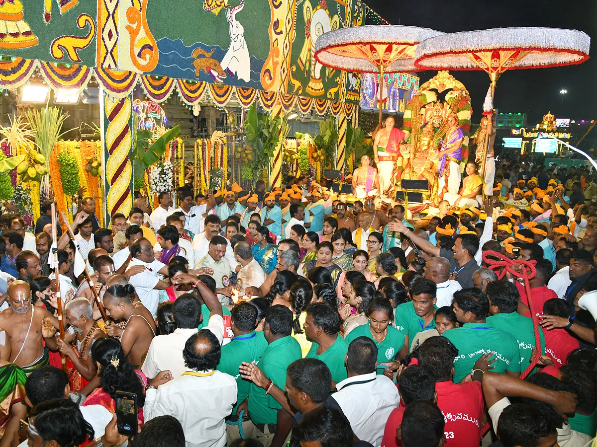 Tirumala Srivari Navaratri Brahmotsavam 2023 - Garuda Vahanam Photos - Sakshi