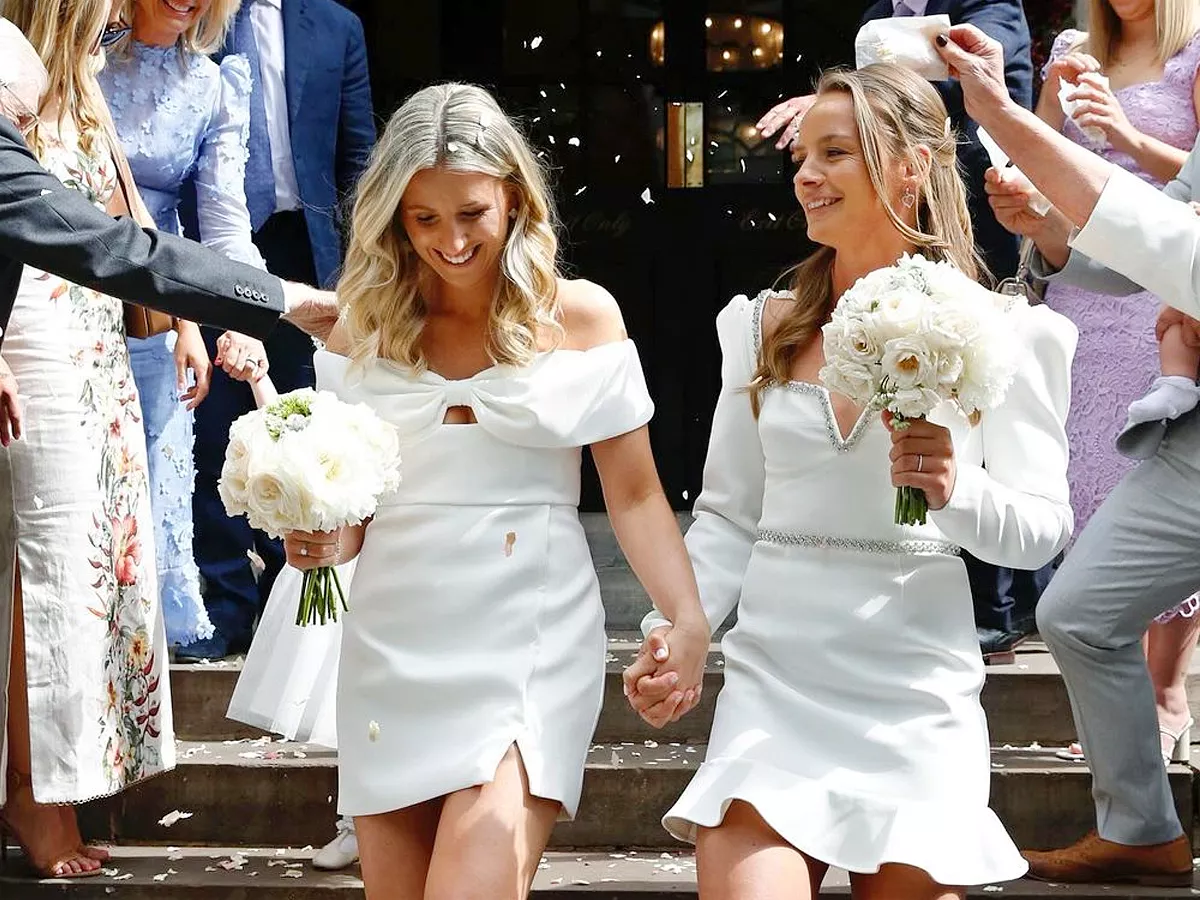 English Dasher Danni Wyatt Marries Longtime Partner In A Beautiful Ceremony Photos