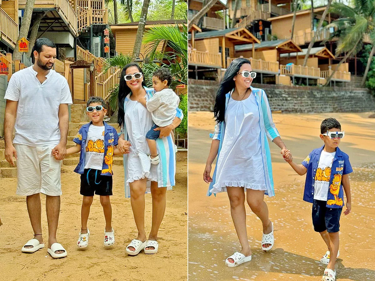 Anchor Lasya Enjoys At Goa With Family Photos