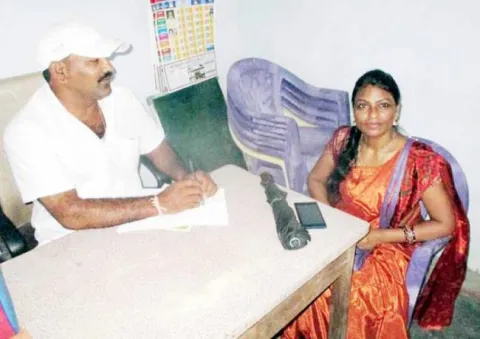 bangalore women protest her husband sathish