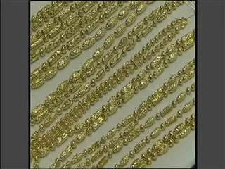 Gold scales new high as rupee plunges - Sakshi