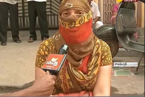 Wife Protest in Front of Husband House  - Sakshi