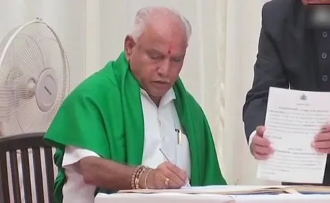 BJP's Yeddyurappa Takes Oath As Karnataka Chief Minister - Sakshi