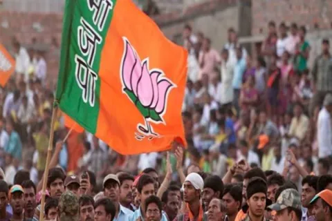 BJP Can't Take Out Yatras In West Bengal For Now, Court To Review Order - Sakshi