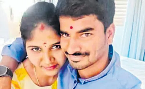 Lovers Ends Their Life In Lemon Tree Hotel