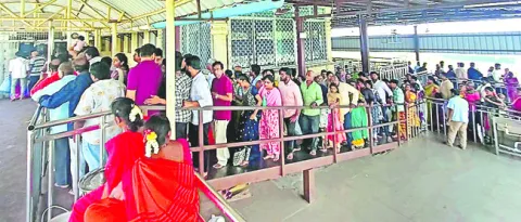 స్వామీ.. భద్రతేదీ..!