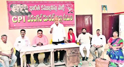 మావోయిస్టులతో చర్చలు జరపాలి