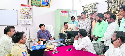 ‘ఫార్మా‘ సర్వేను అడ్డుకోవద్దు 