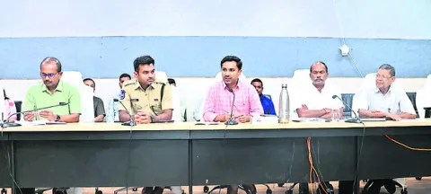 మే 14న రామప్పకు మిస్‌వరల్డ్‌ టీం