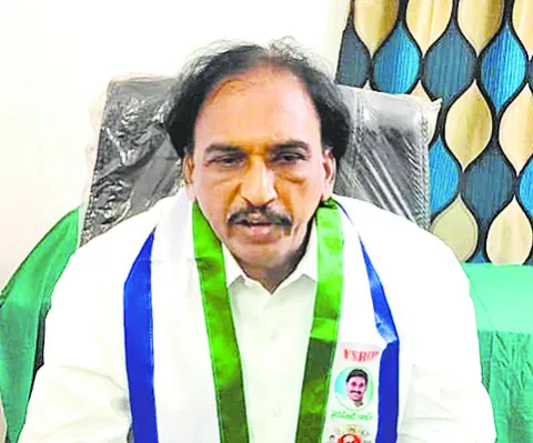 ప్రజా సమస్యలు  తెలుసుకునేందుకు పల్లె పడక
