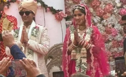 Former Delhi CM Arvind Kejriwal Daughter Harshita Ties Knot With Sambhav Jain12