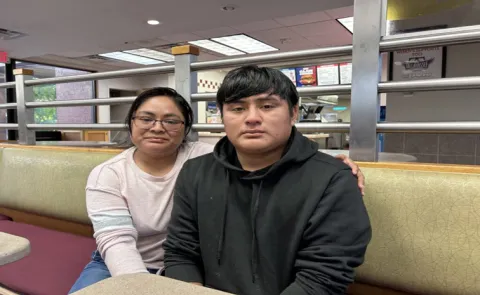 USA citizen held by ICE despite judge seeing birth certificate13