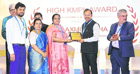 మహేశ్వరం ఆర్టీసీ డిపోకు ‘హై లెవల్‌’ అవార్డు 