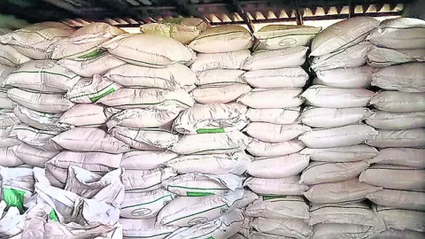 బెల్లపు బట్టీలపై విజిలెన్స్‌ దాడులు 
