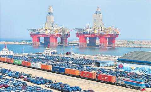 China exports rise higher than expected 8percent in April
