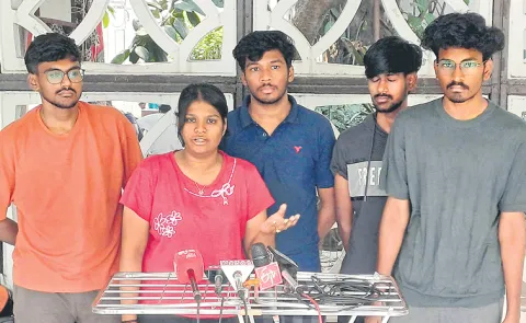 Telangana and AP students reach Delhi safely12