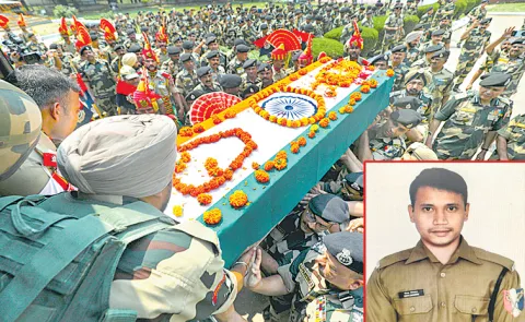 India Pays Tribute to Rifleman Sunil Kumar12