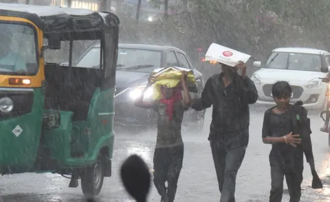 Heavy Rains Likely In Andhra Pradesh For Next Four Days9