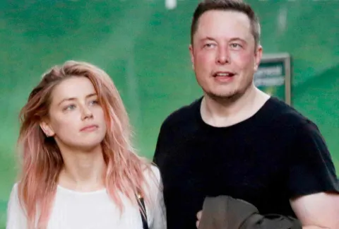 Amber Heard Announce Twins And Who Is Father?